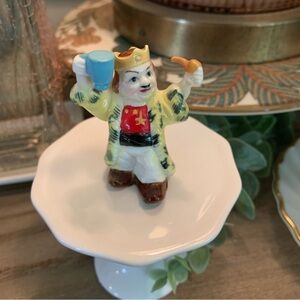 🌱Vintage miniature trinket King Cole  rhyme figure bone china Japan
1950s